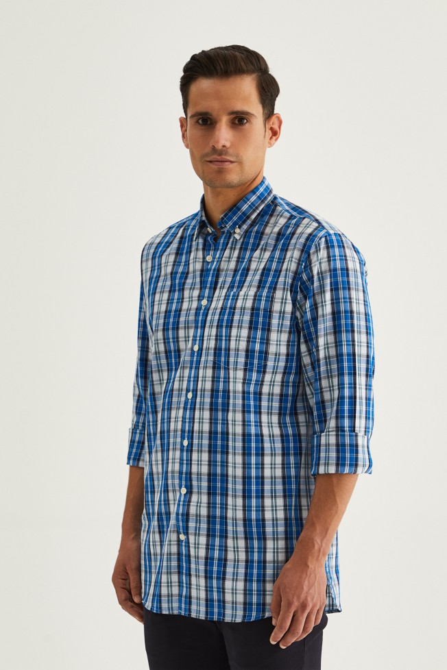 Camisa regular fit a cuadros
