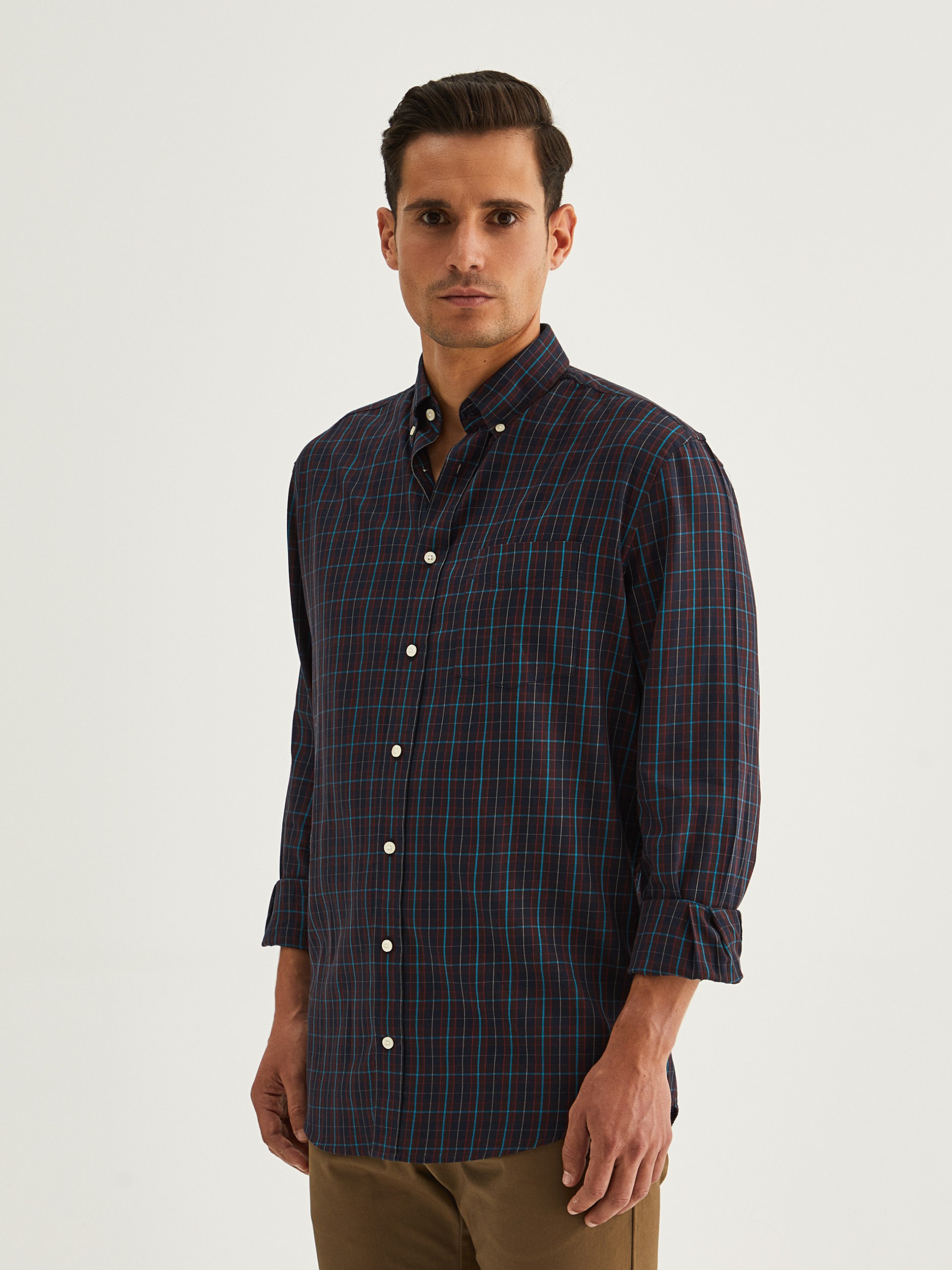 Camisa regular fit a cuadros