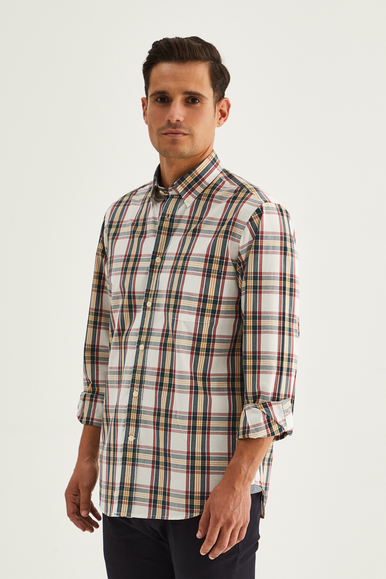 Camisa regular fit a cuadros 