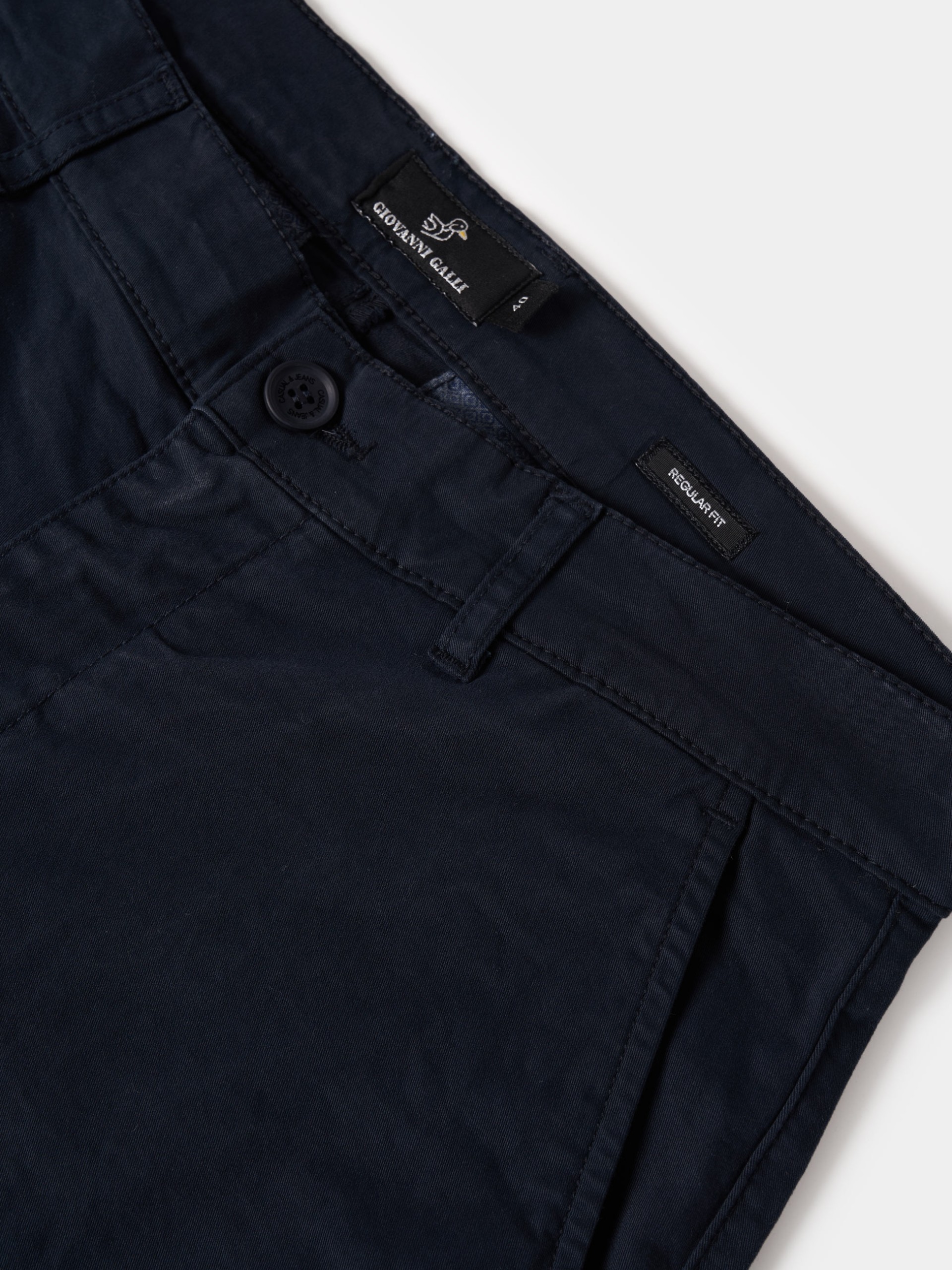 Pantalón chino regular fit