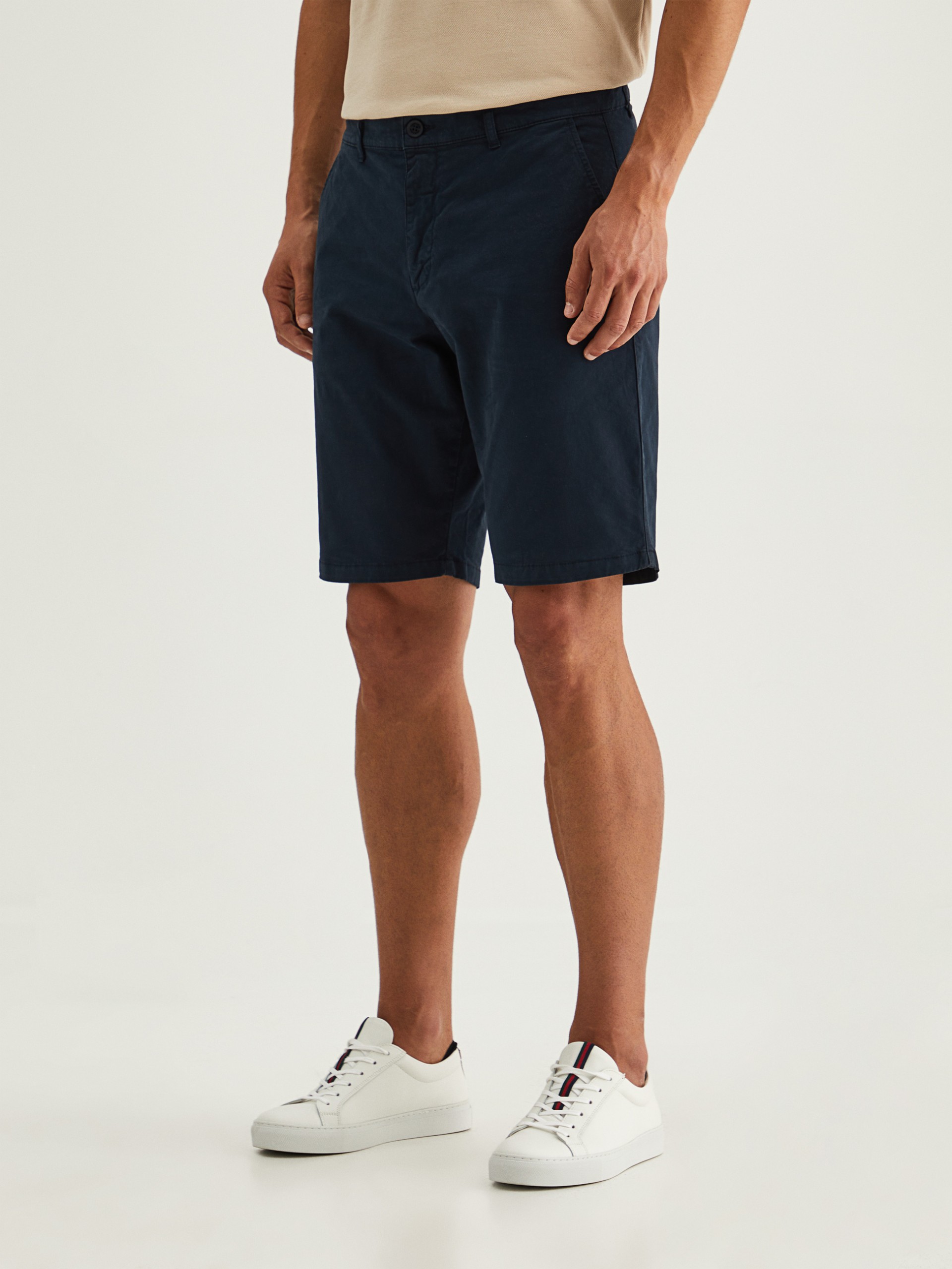 Pantalón chino regular fit