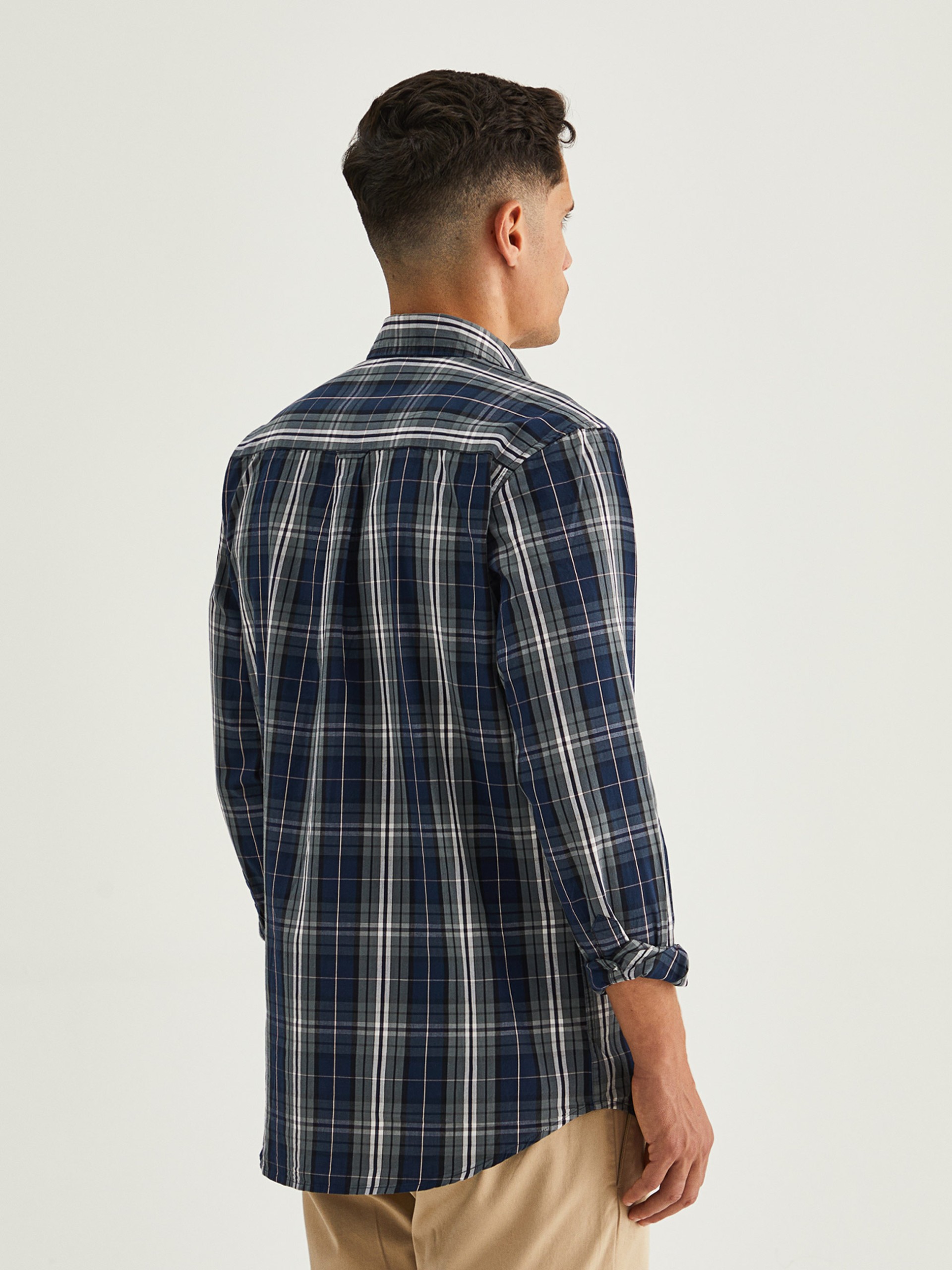 Camisa regular fit a cuadros