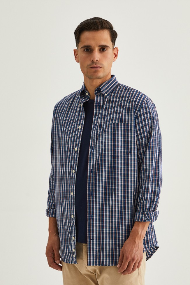 Camisa regular fit a cuadros 