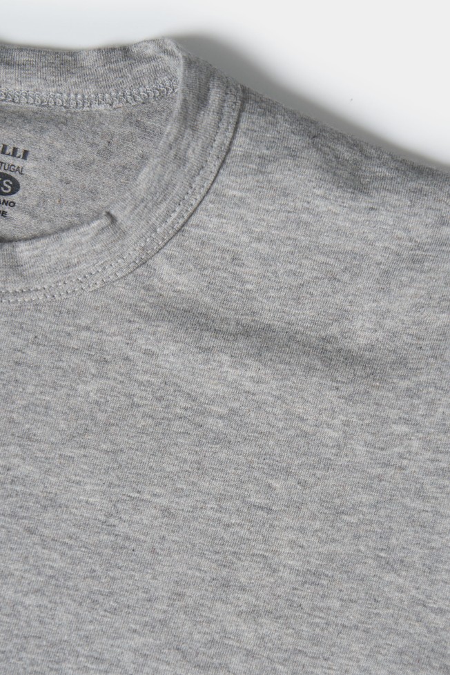 T-shirt interior T-shirt interior