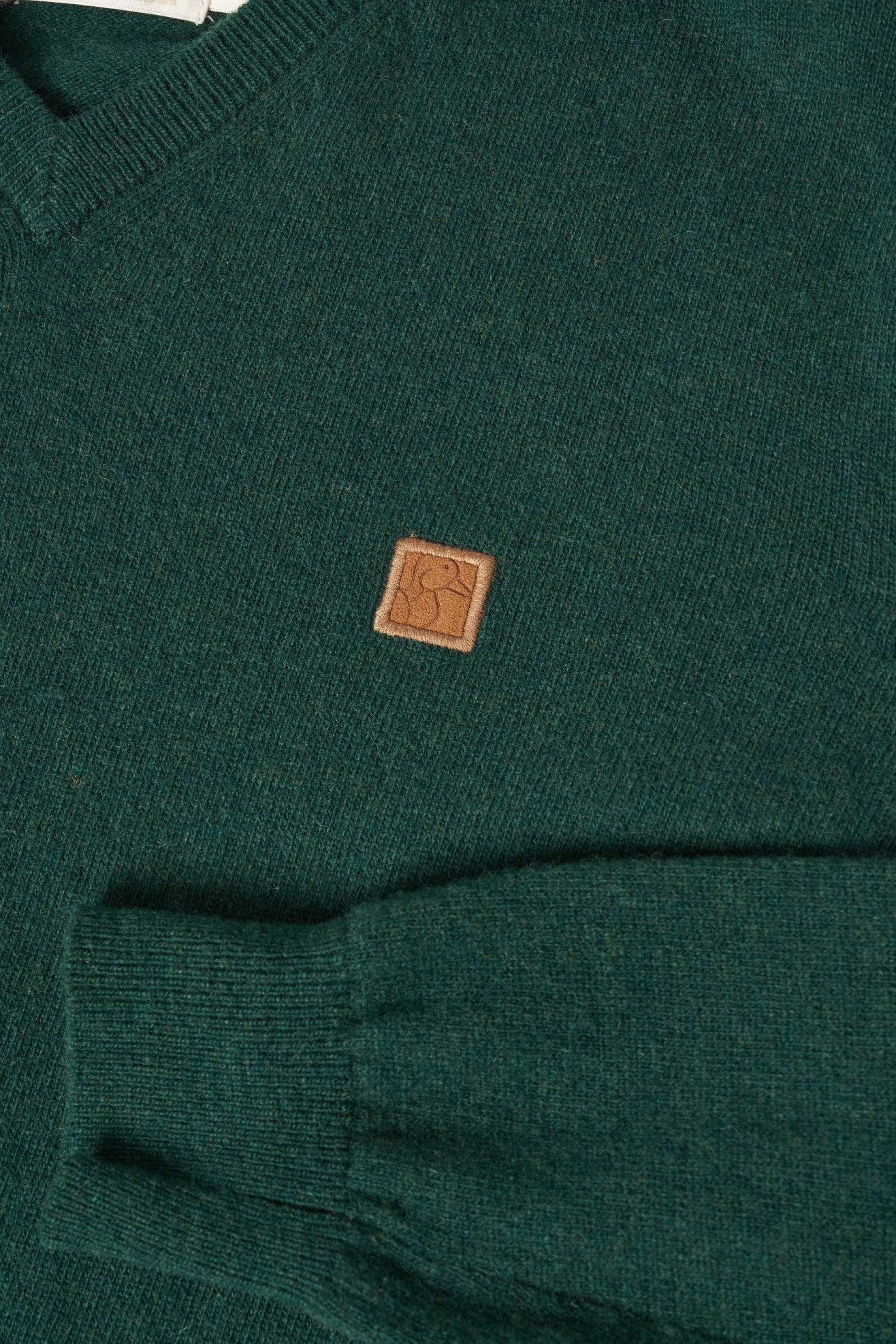 Pullover com decote em V