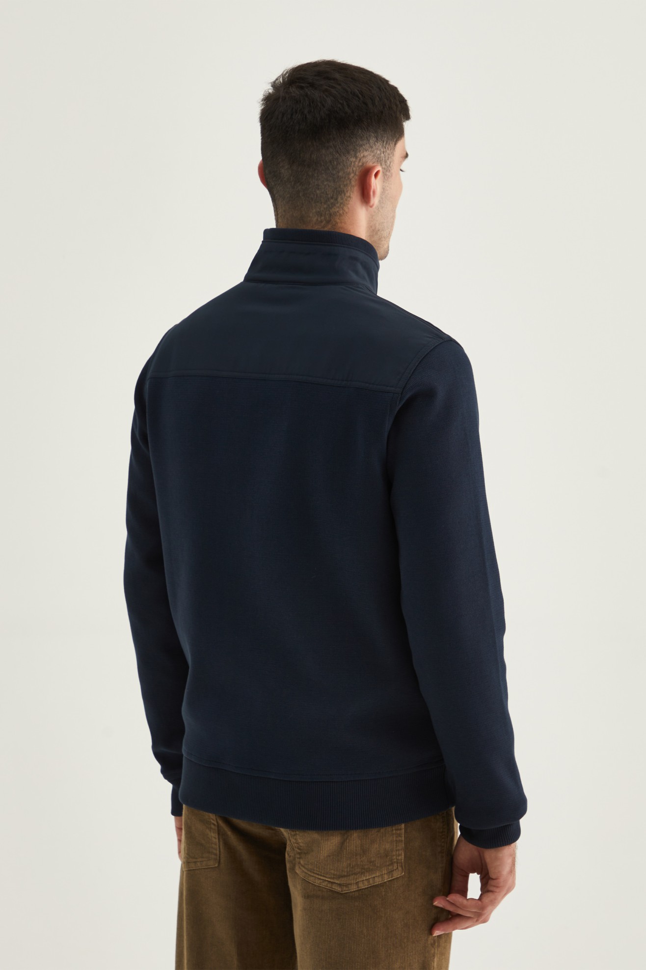 Chaqueta de tejido técnico