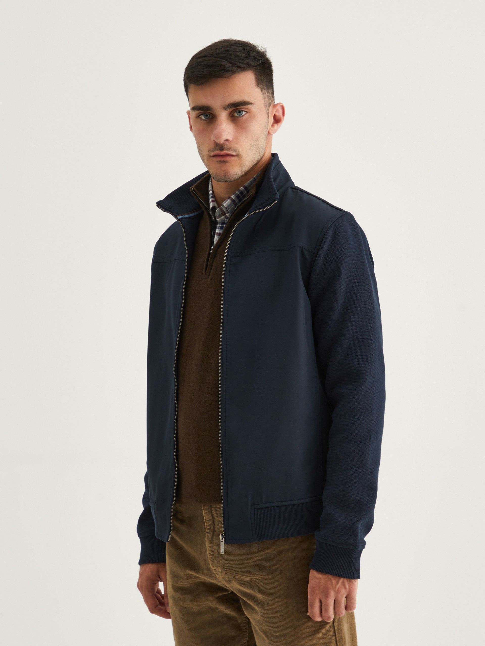 Chaqueta de tejido técnico