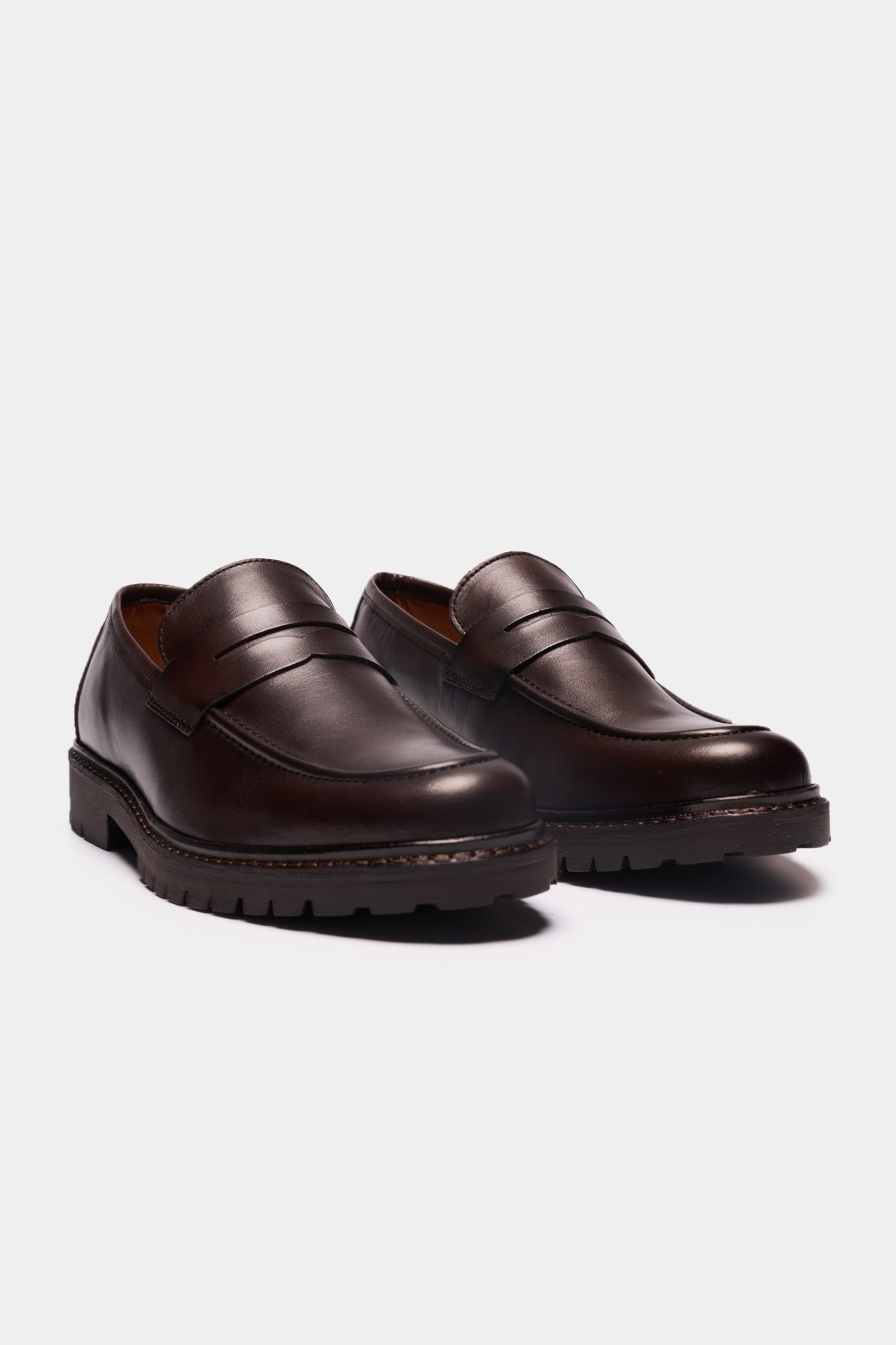 Mocasín de piel