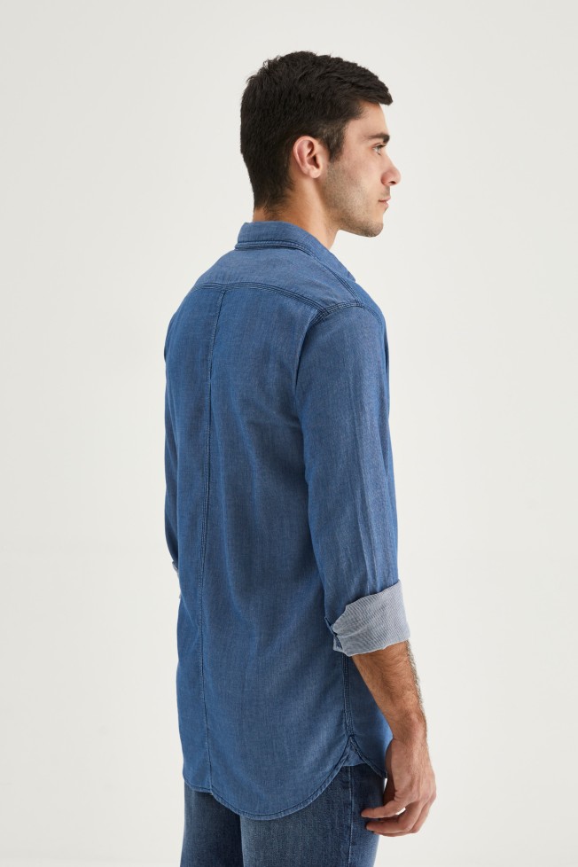 Camisa vaquera ajustada Camisa vaquera ajustada