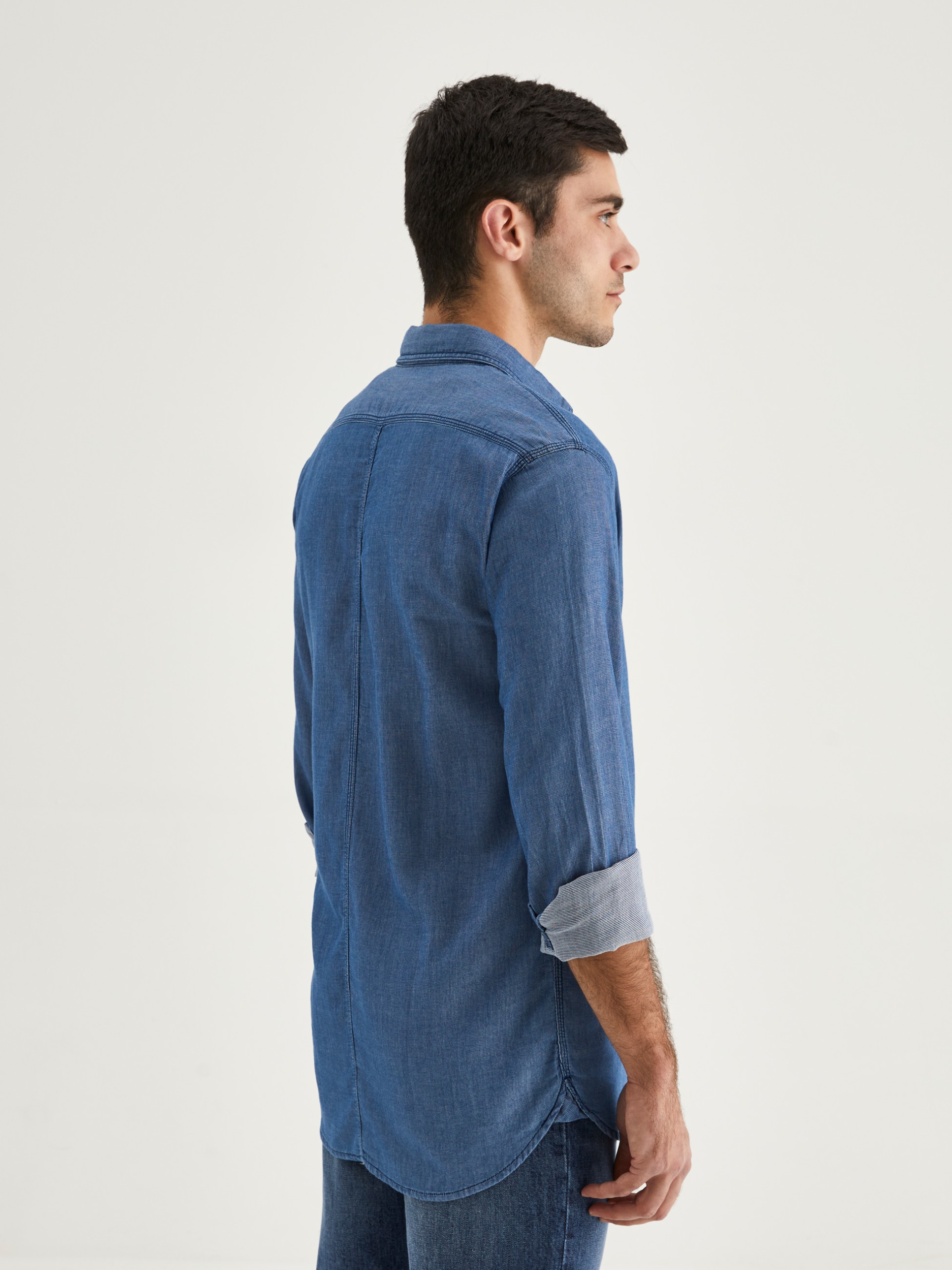 Camisa vaquera ajustada