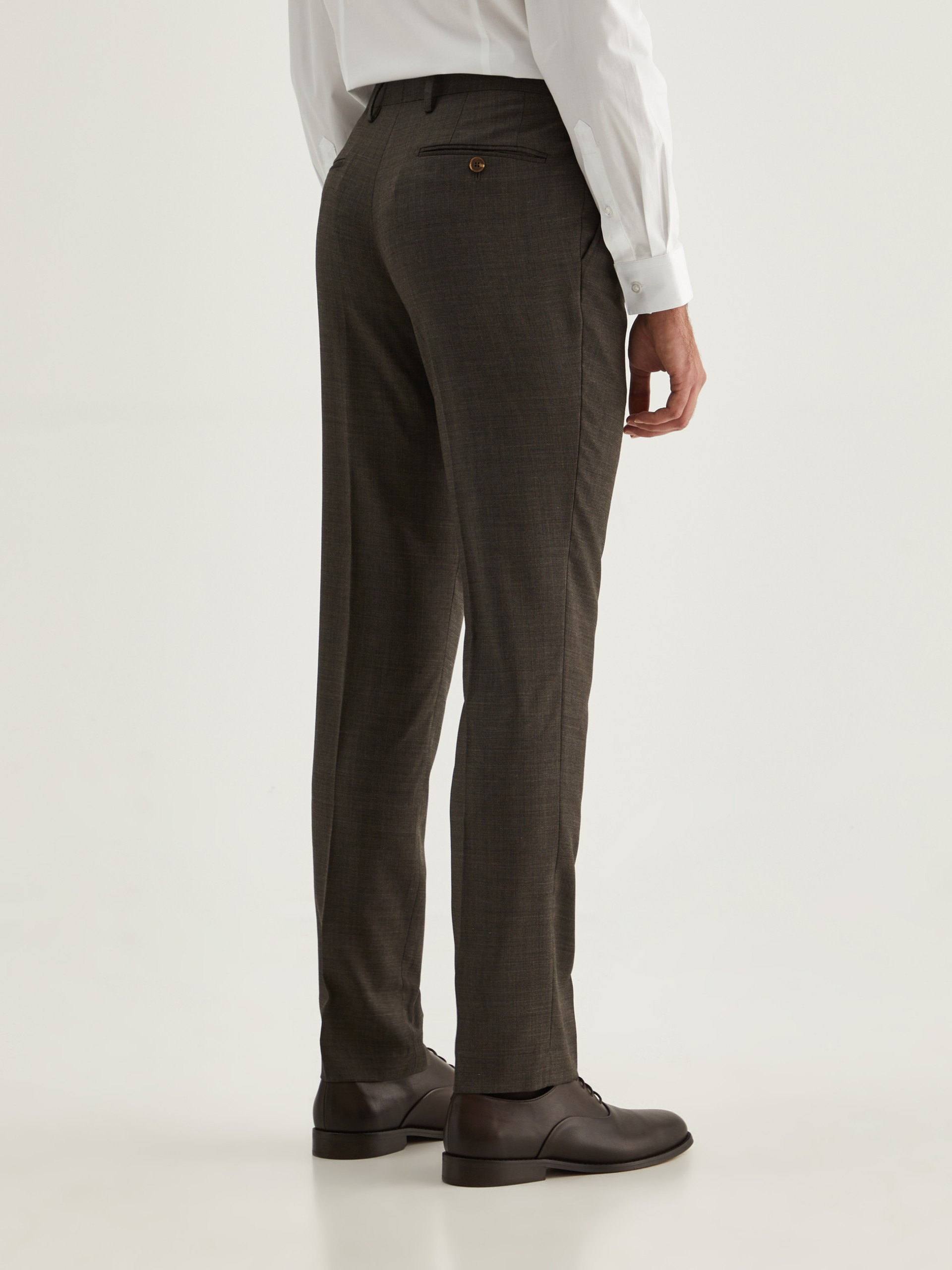 Traje slim fit clásico