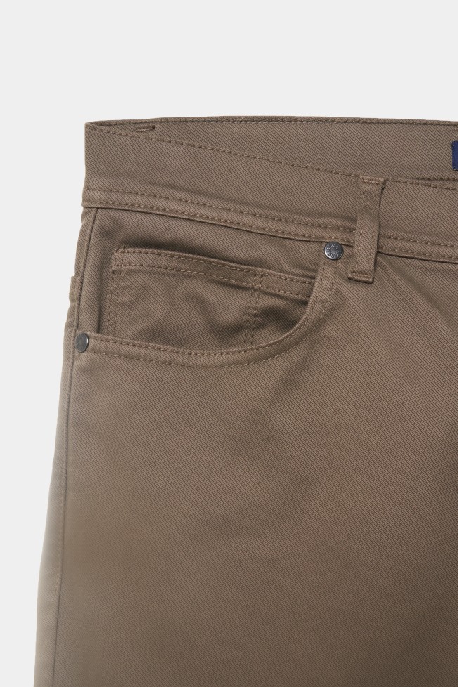 Pantalón regular fit Pantalón regular fit