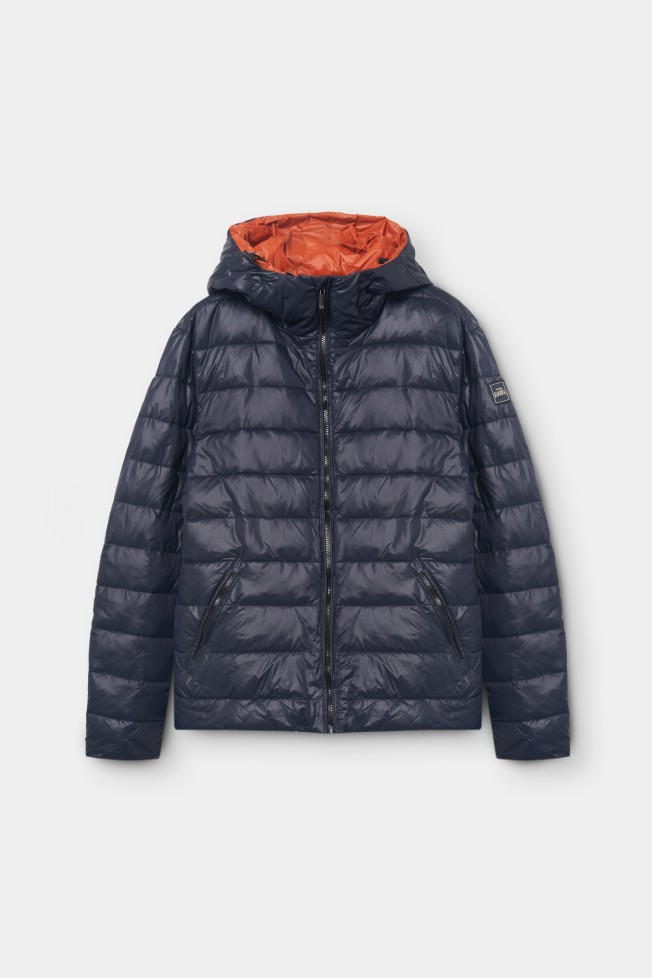 Chaqueta acolchada con capucha  Chaqueta acolchada con capucha