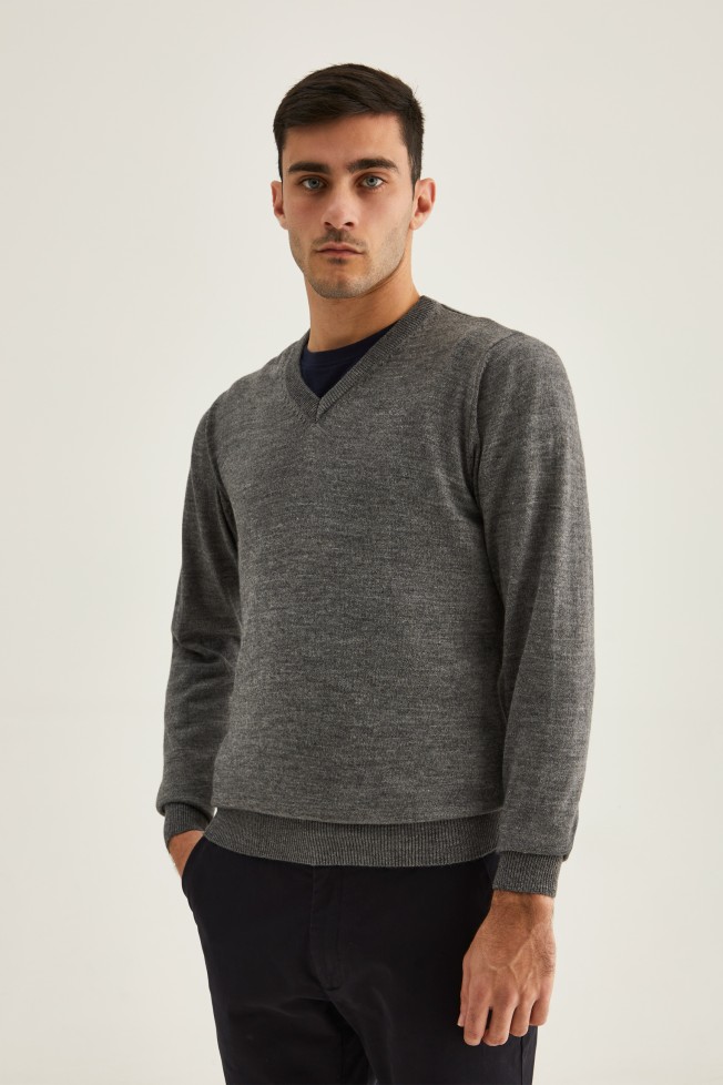 Pullover com decote em V