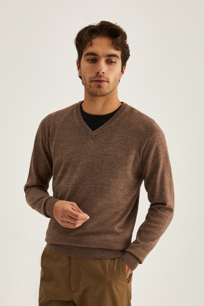 Pullover com decote em V