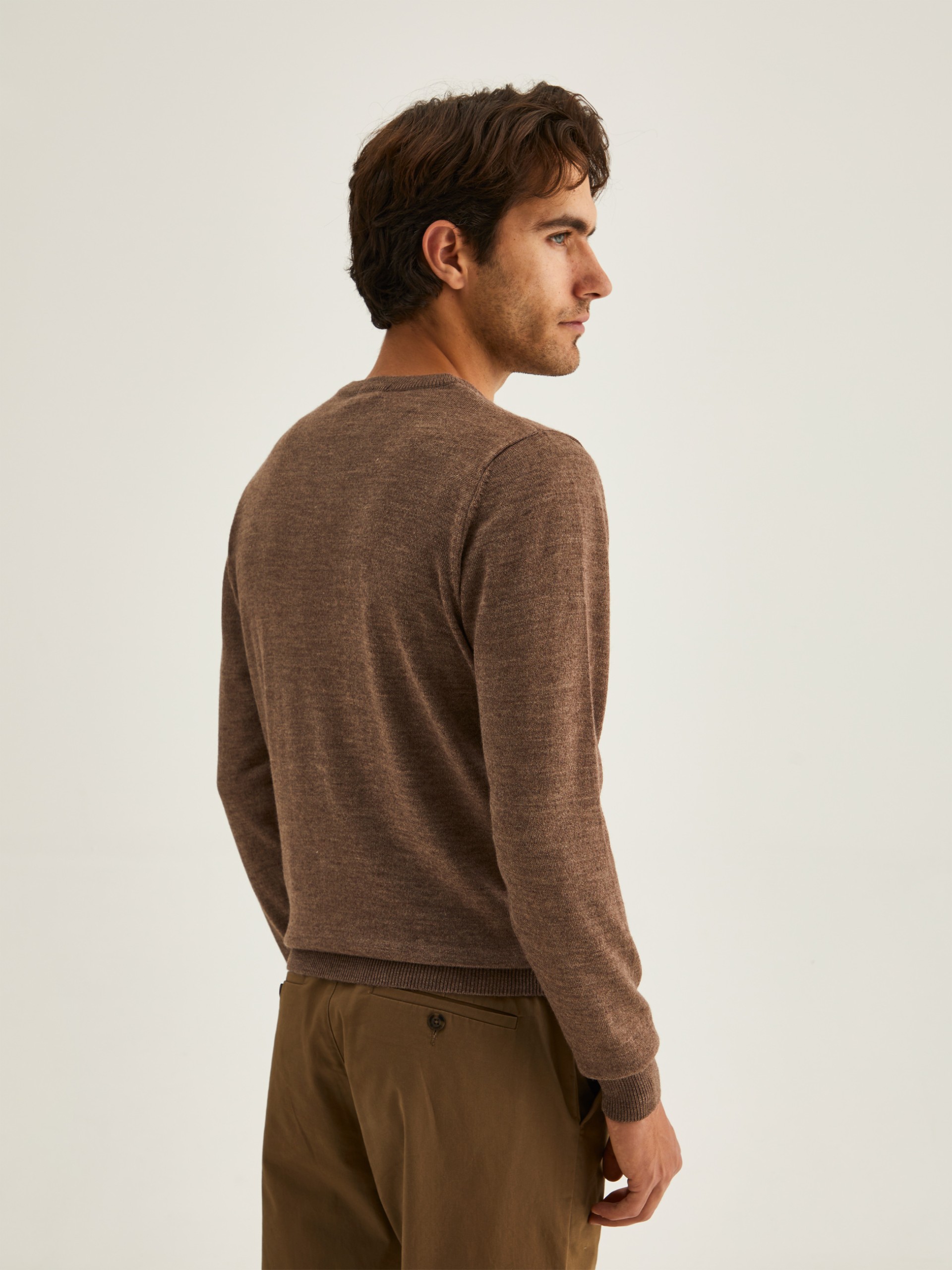 Pullover com decote em V