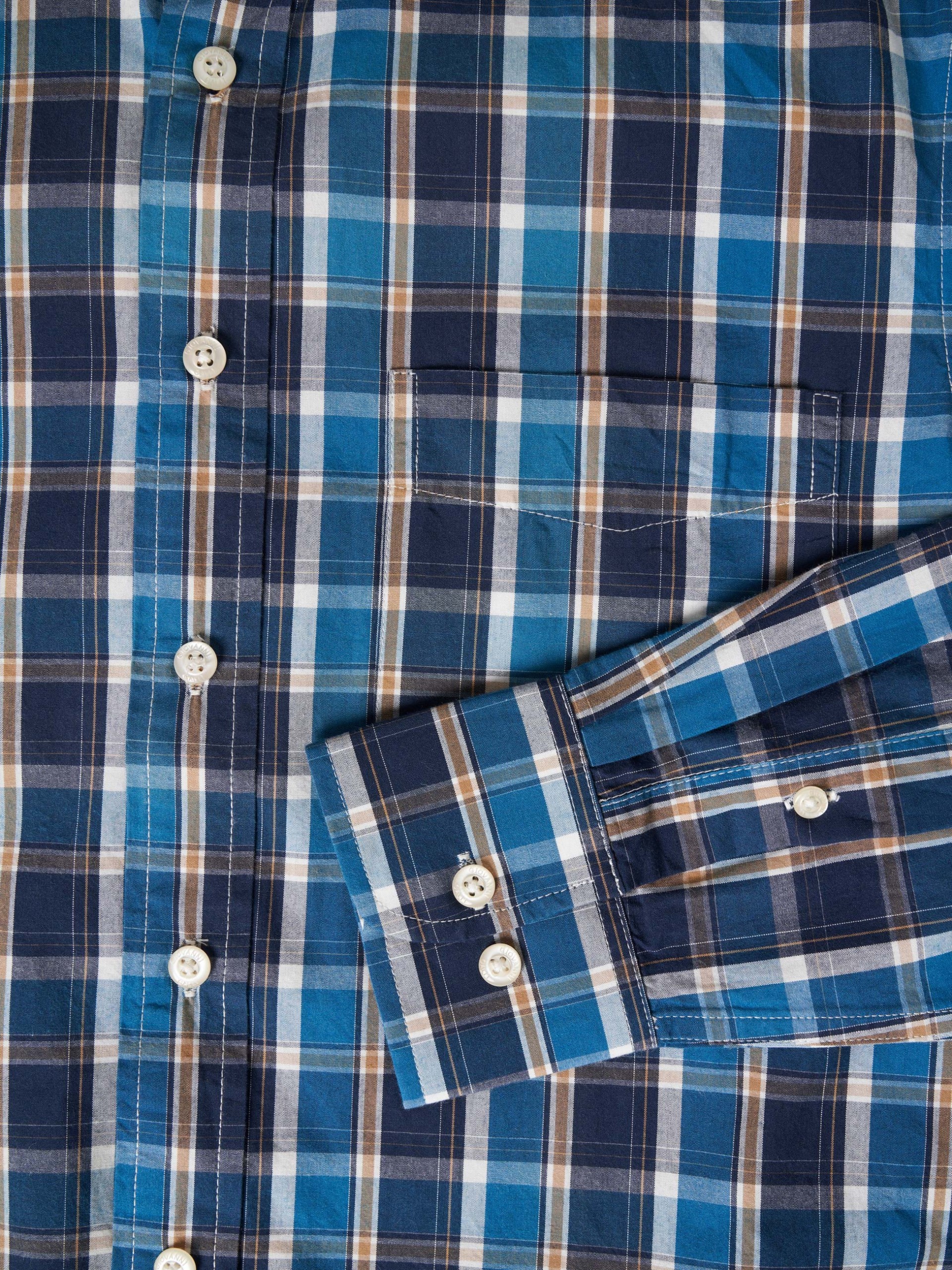 Camisa Deportiva Entallada