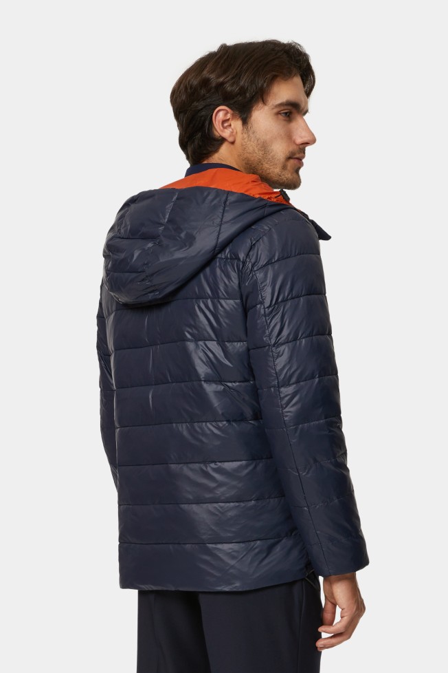 Chaqueta acolchada con capucha  Chaqueta acolchada con capucha