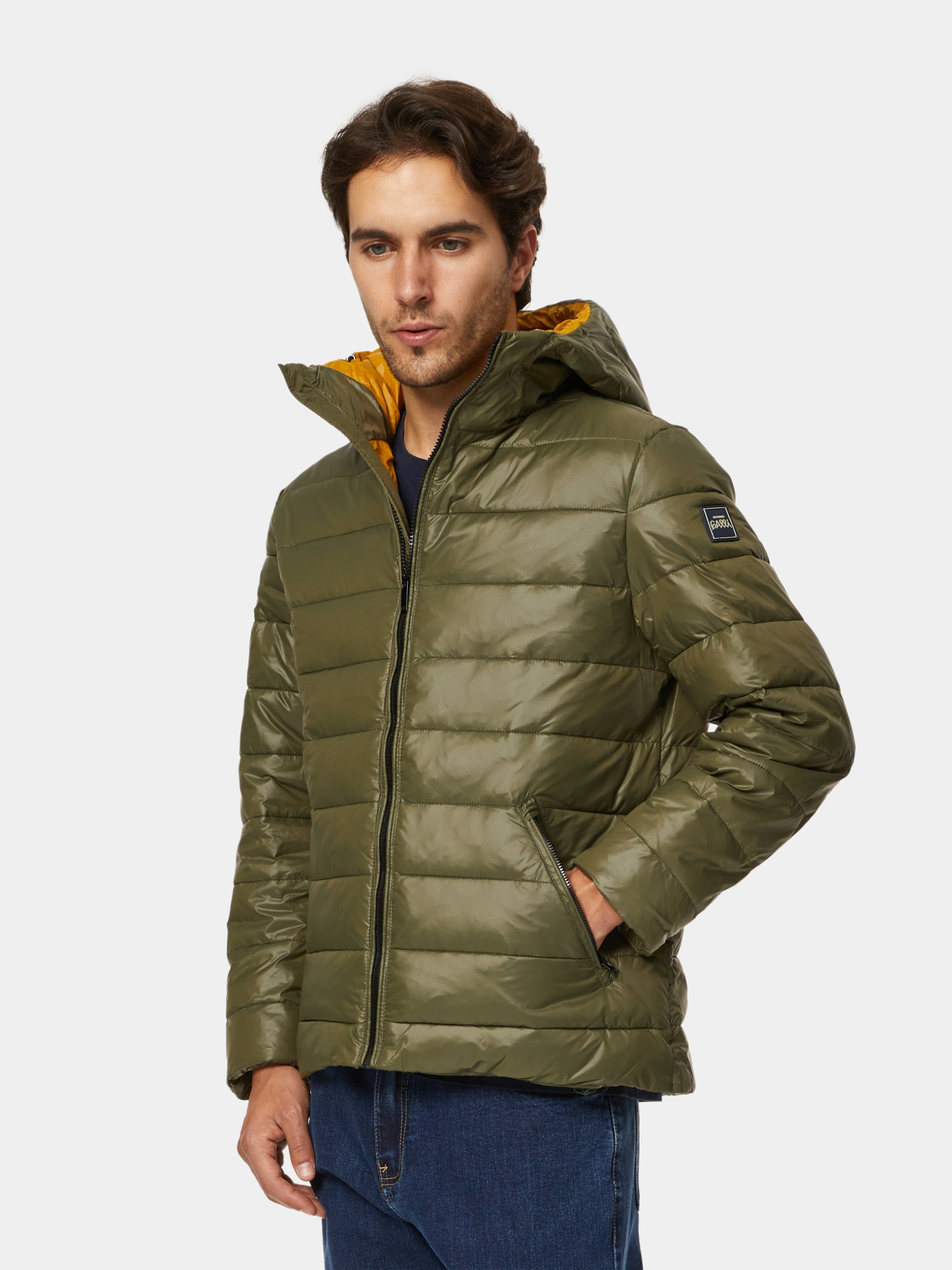 Chaqueta acolchada con capucha