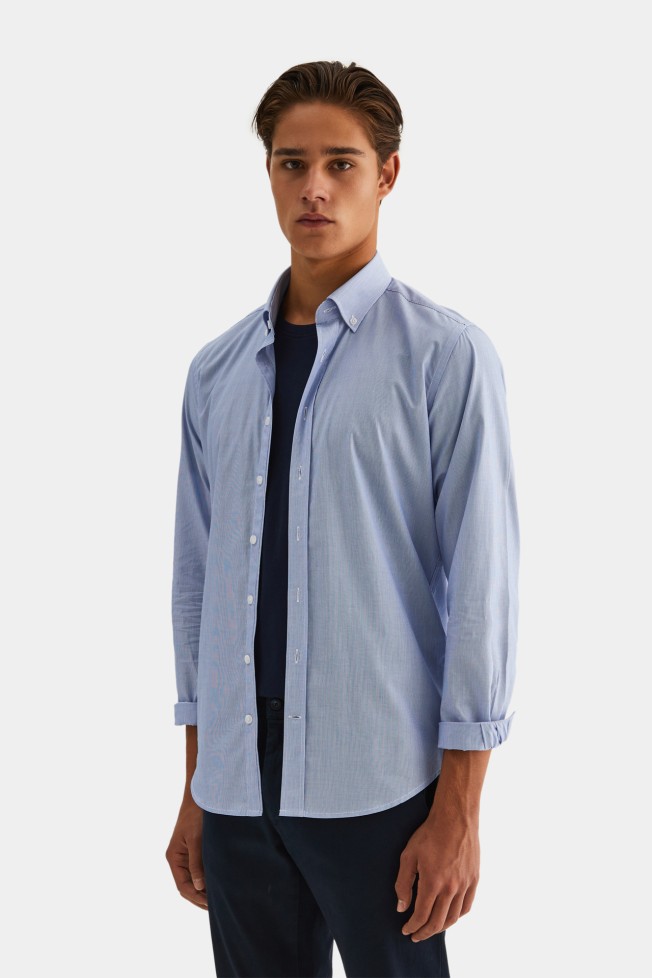 Camisa slim fit às riscas Camisa slim fit às riscas