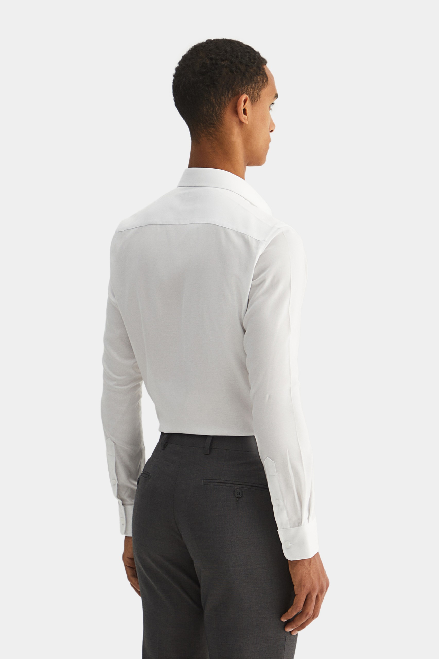 Camisa clásica ajustada