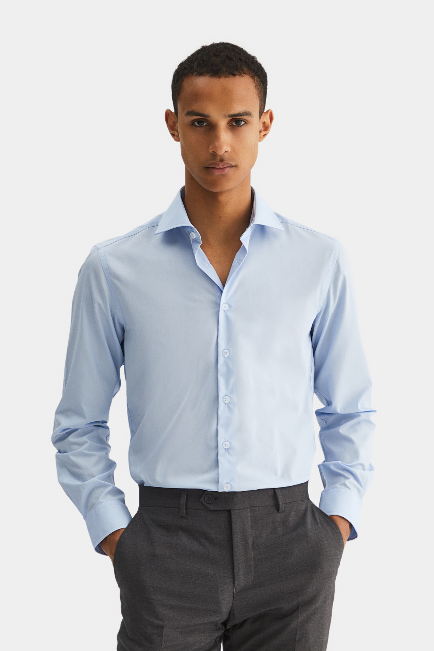 Camisa clásica de corte regular