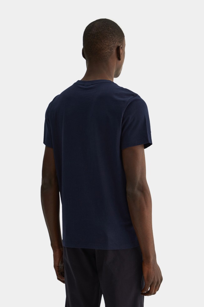 T-shirt casual em algodão T-shirt casual em algodão