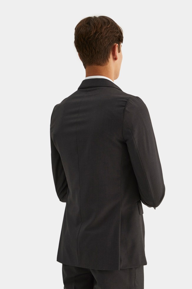 Traje slim fit clásico  Traje slim fit clásico