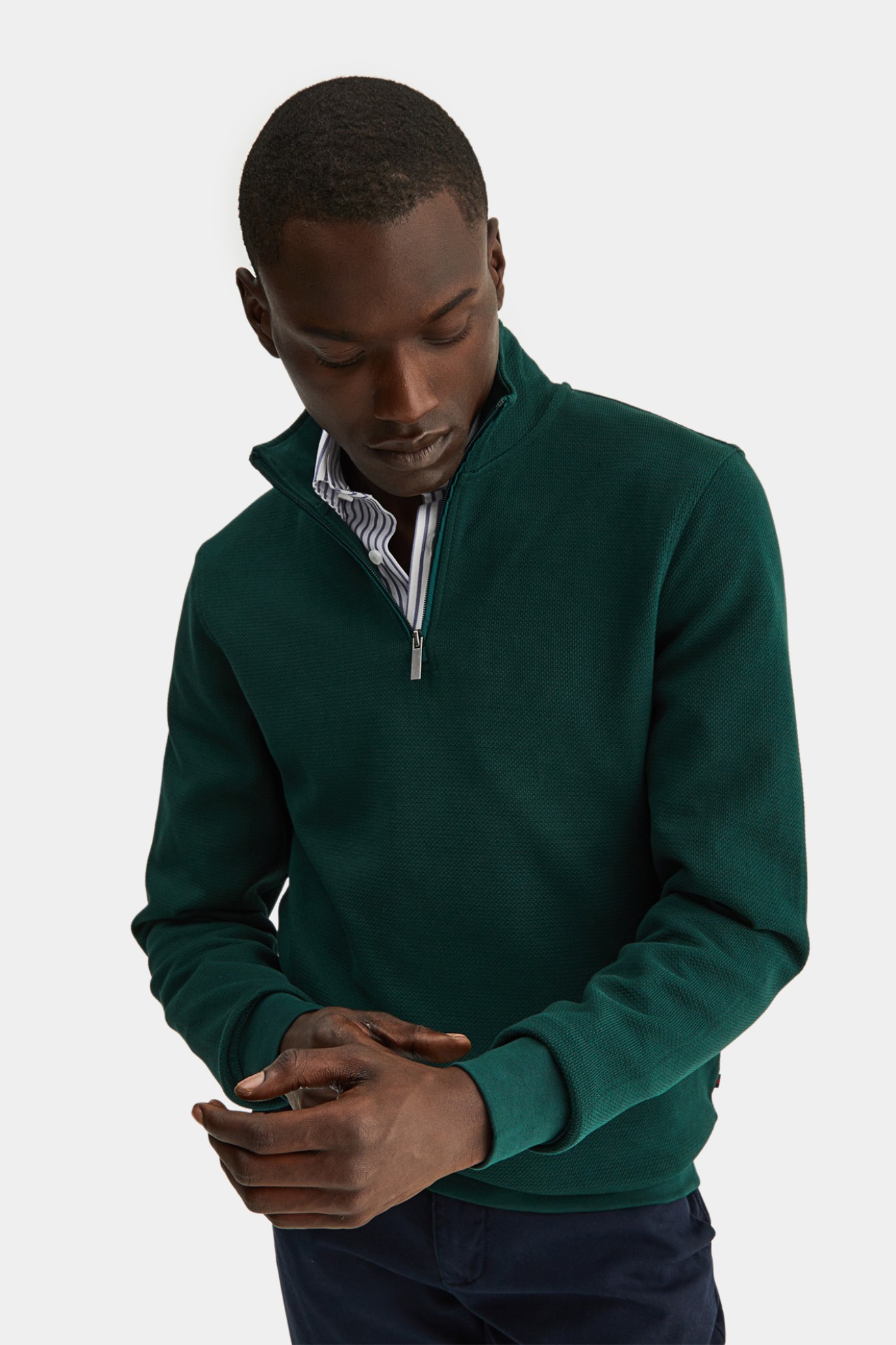 Sweatshirt com fecho