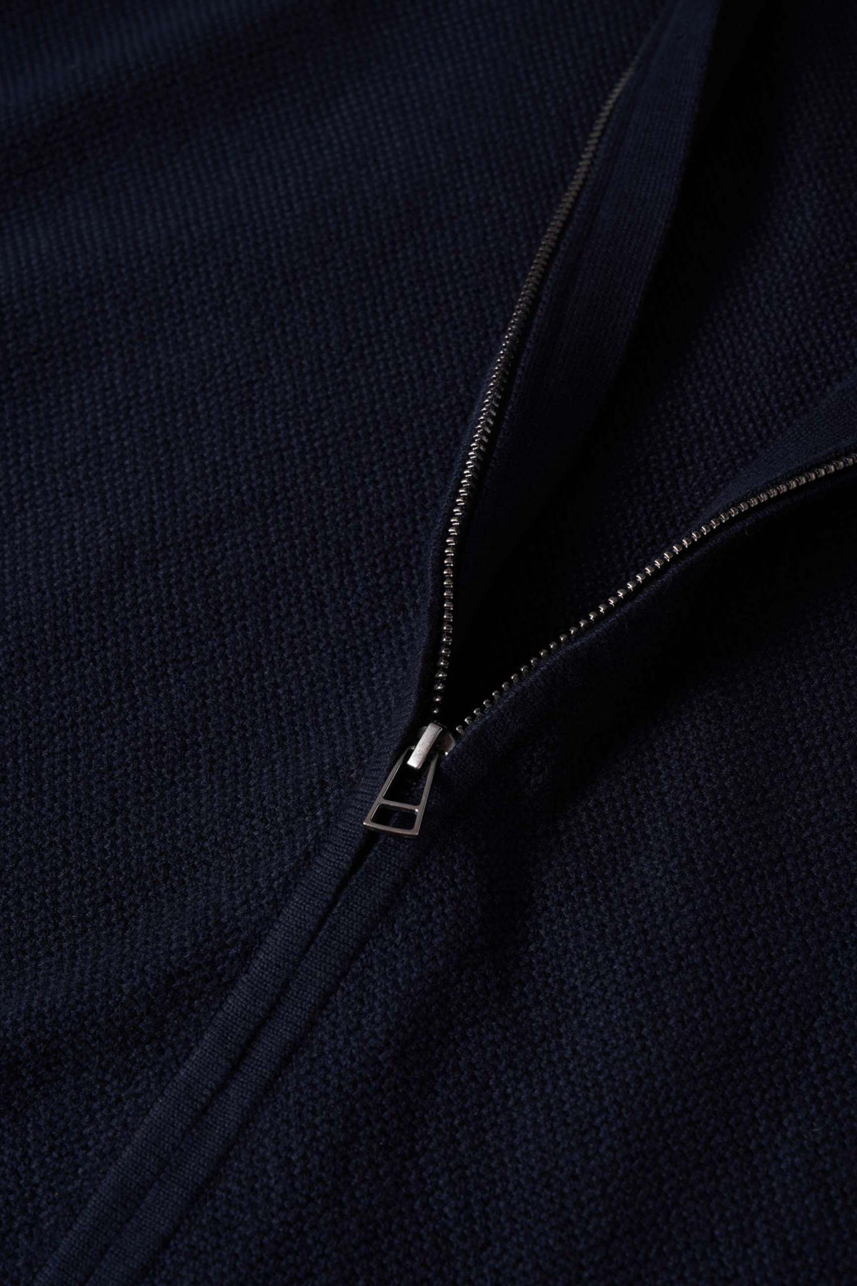 Abrigo de punto texturizado