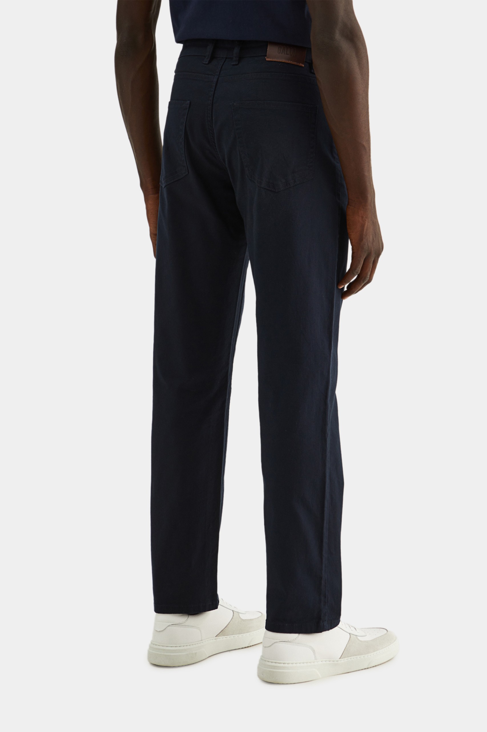 Pantalón regular fit 5 bolsillos