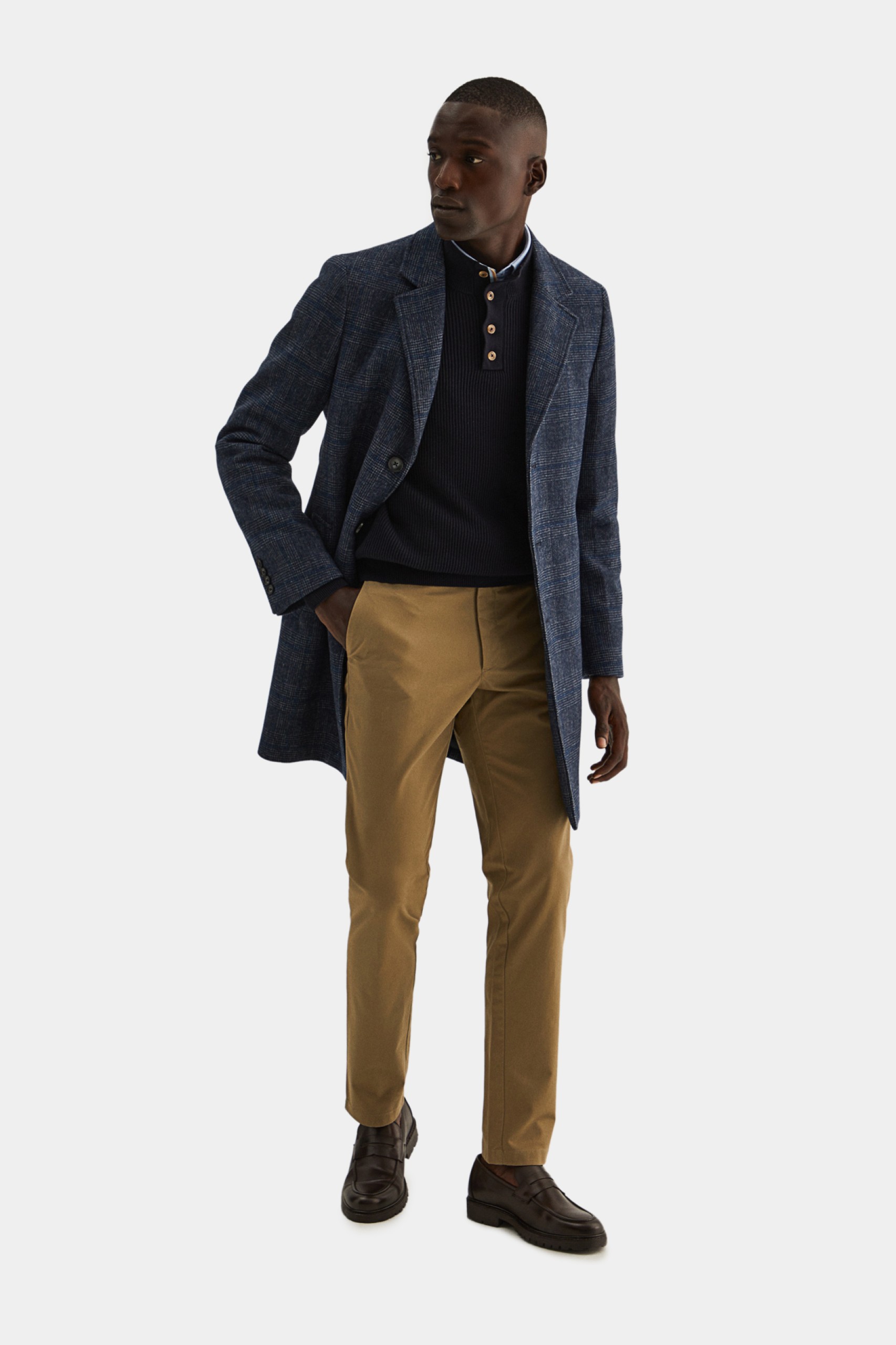 Abrigo clásico de corte regular