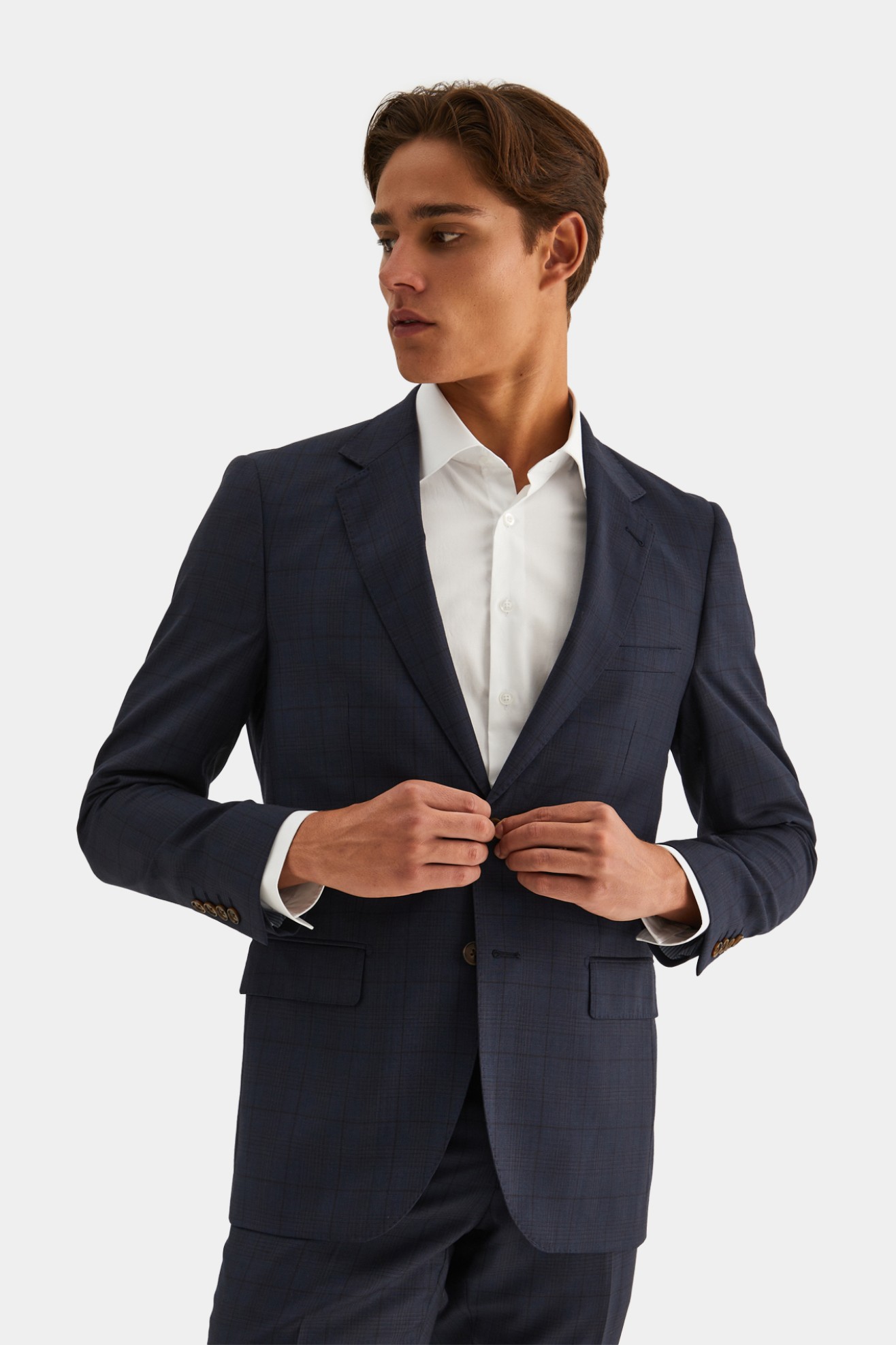 Traje slim fit clásico