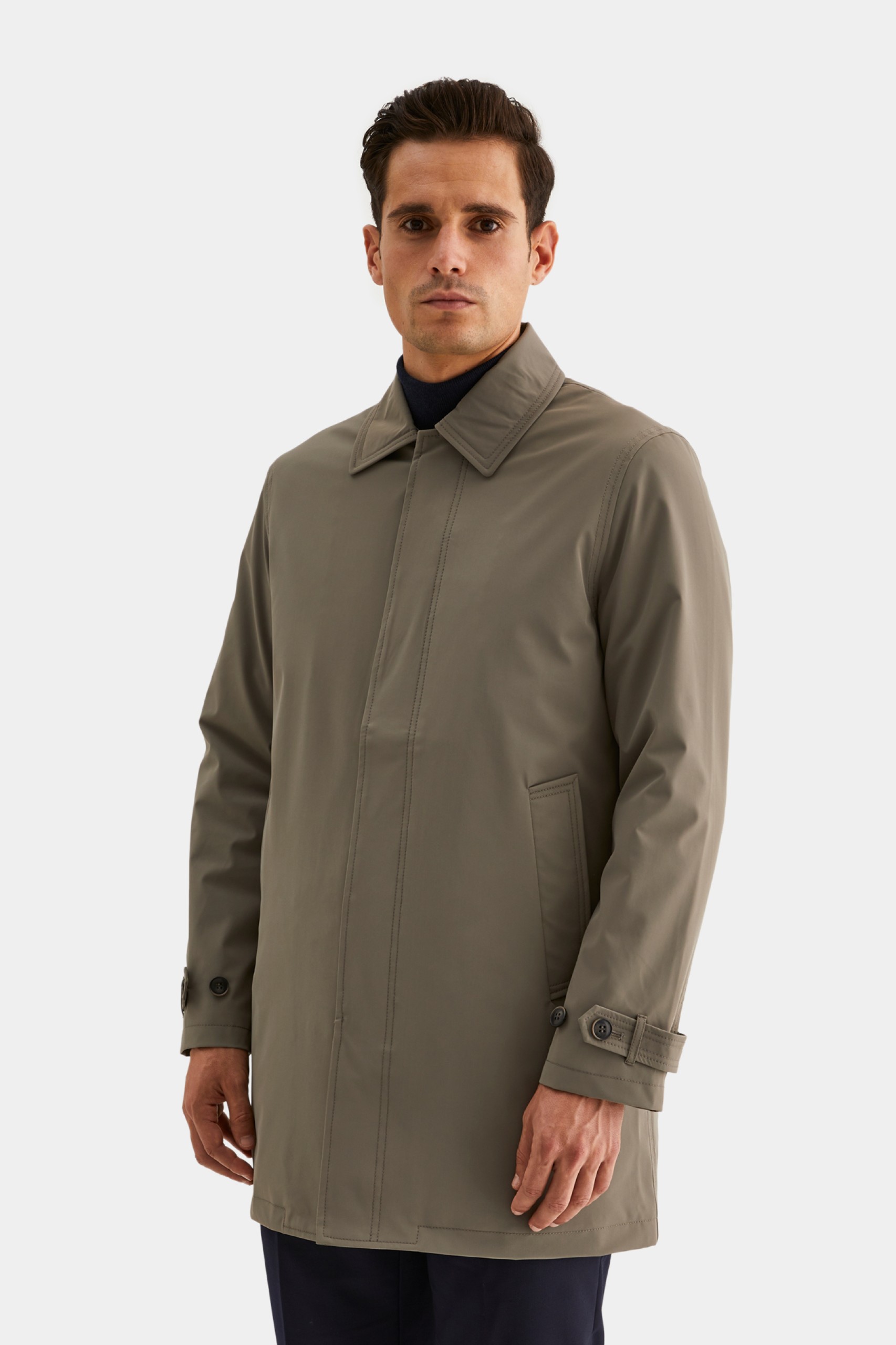 Gabardina de tejido técnico