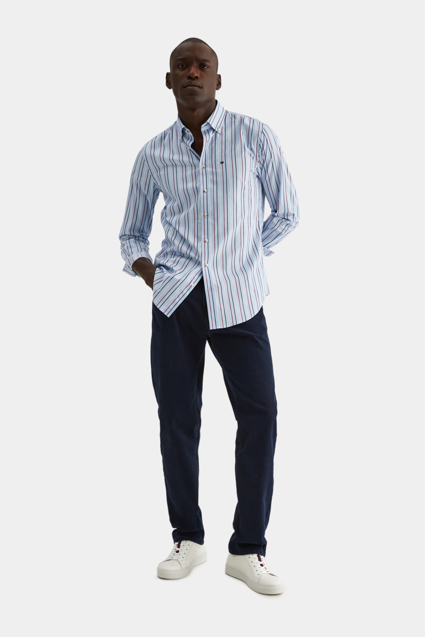 Camisa slim fit 100% algodón