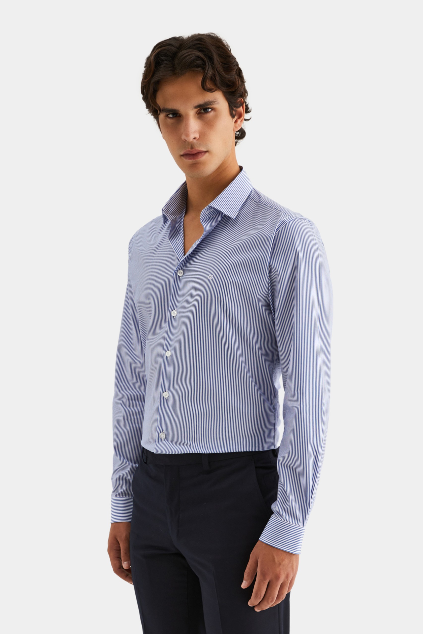 Camisa slim fit 100% algodón