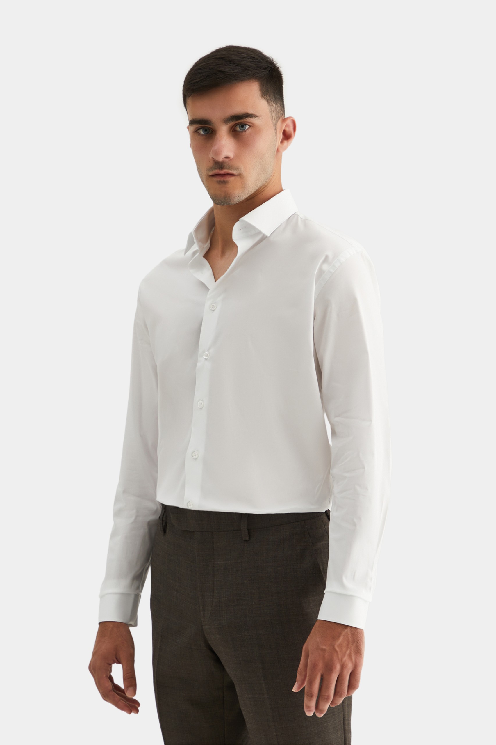 Camisa clásica slim fit easy iron