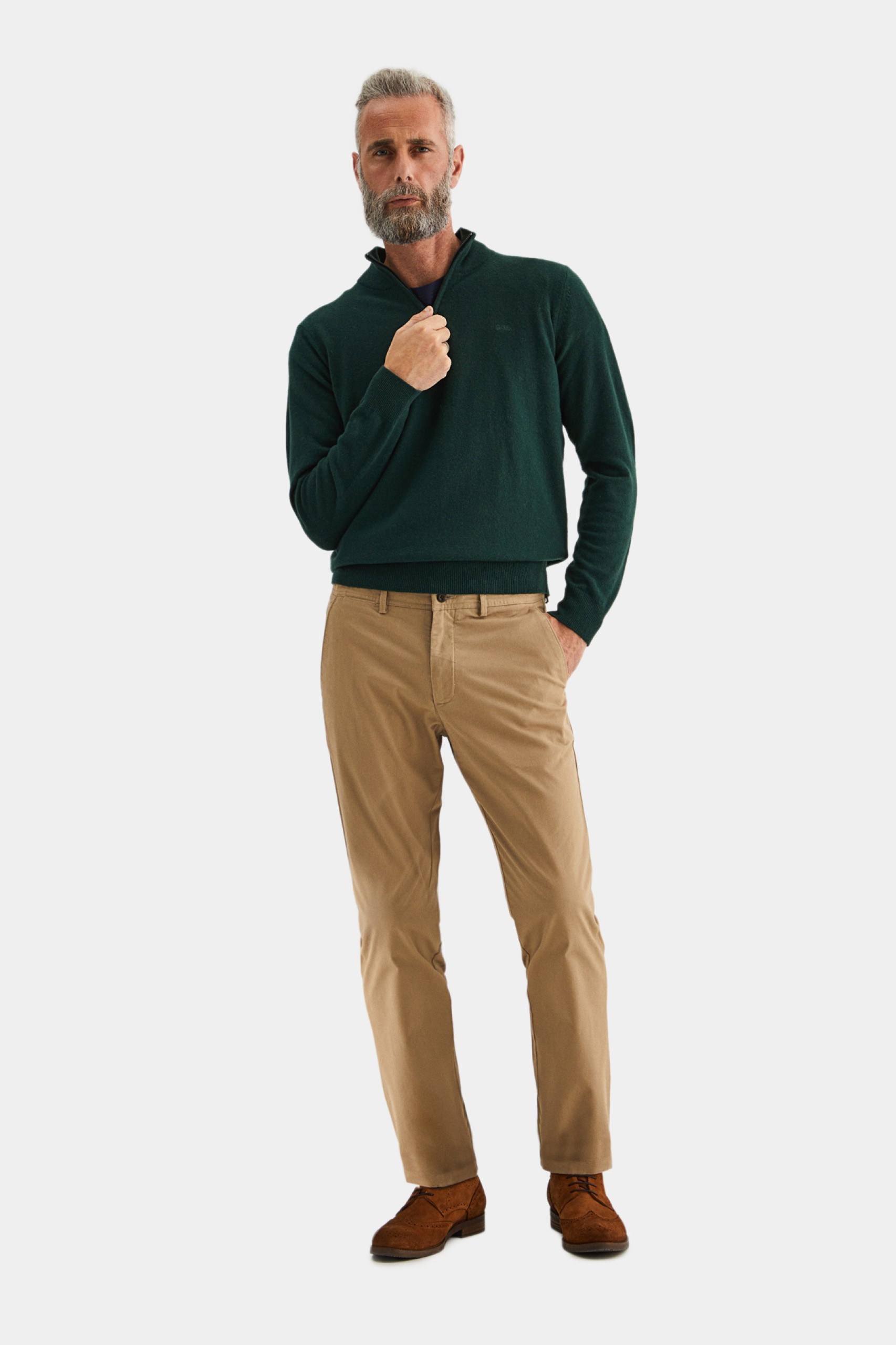 Chinos de corte regular