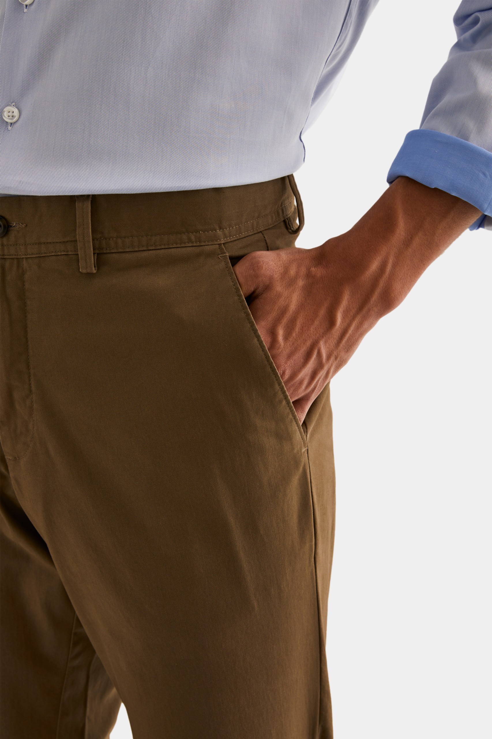 Chinos de corte regular