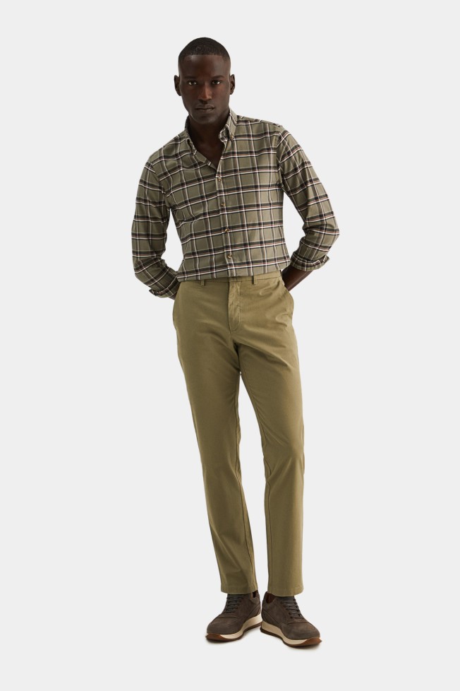 Pantalones chinos slim fit 