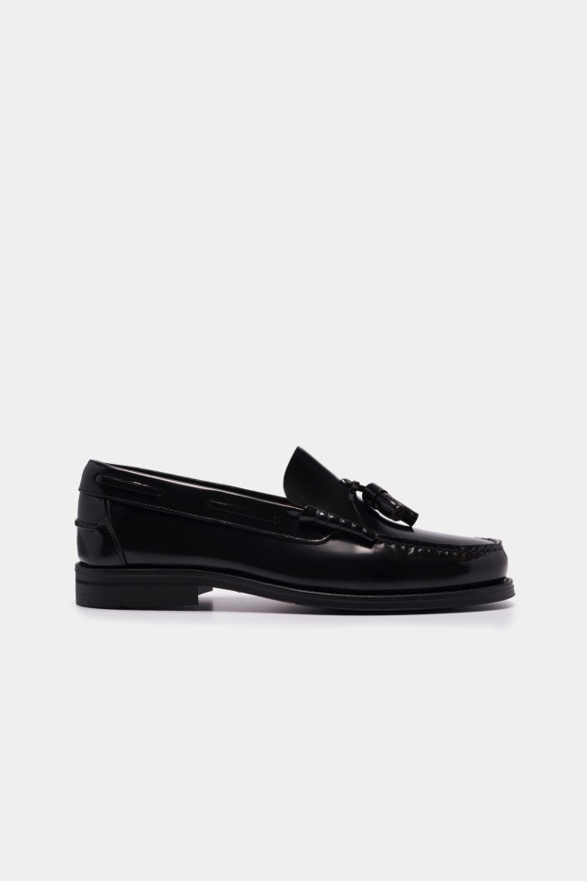 Mocassins em pele