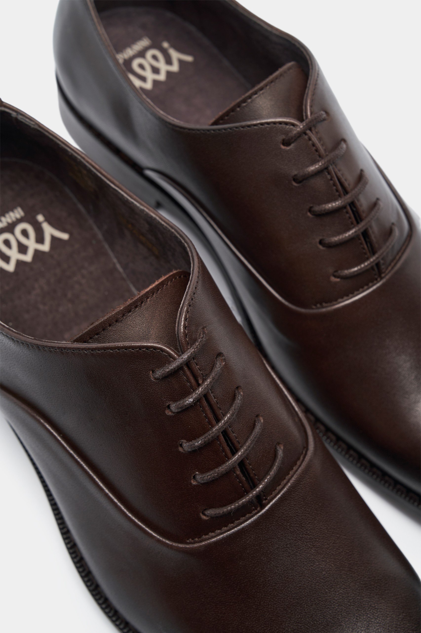 Zapatos de cuero clasicos