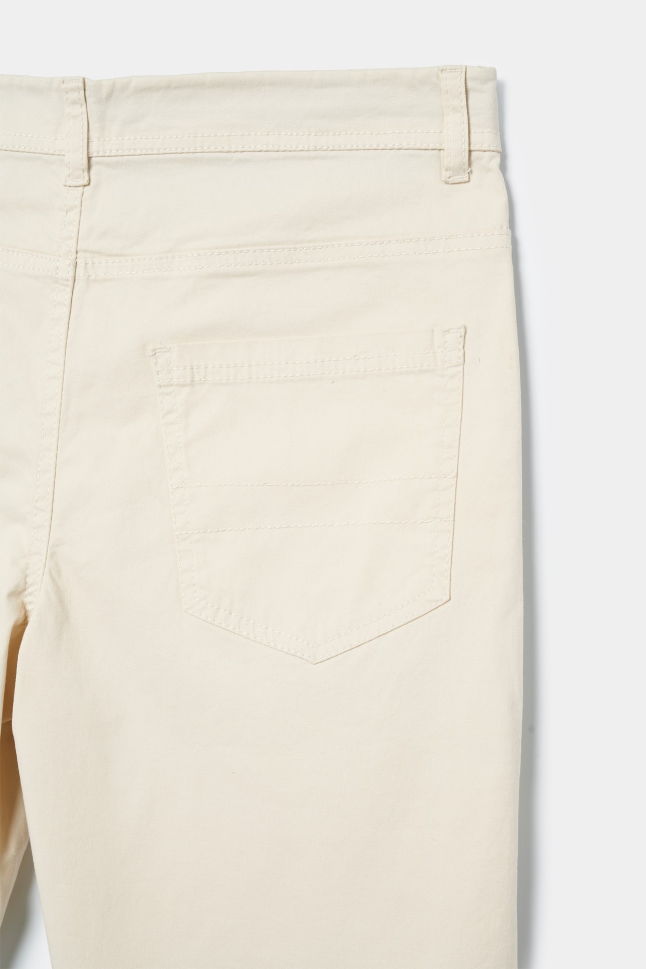 Calça 5 bolsos sarja