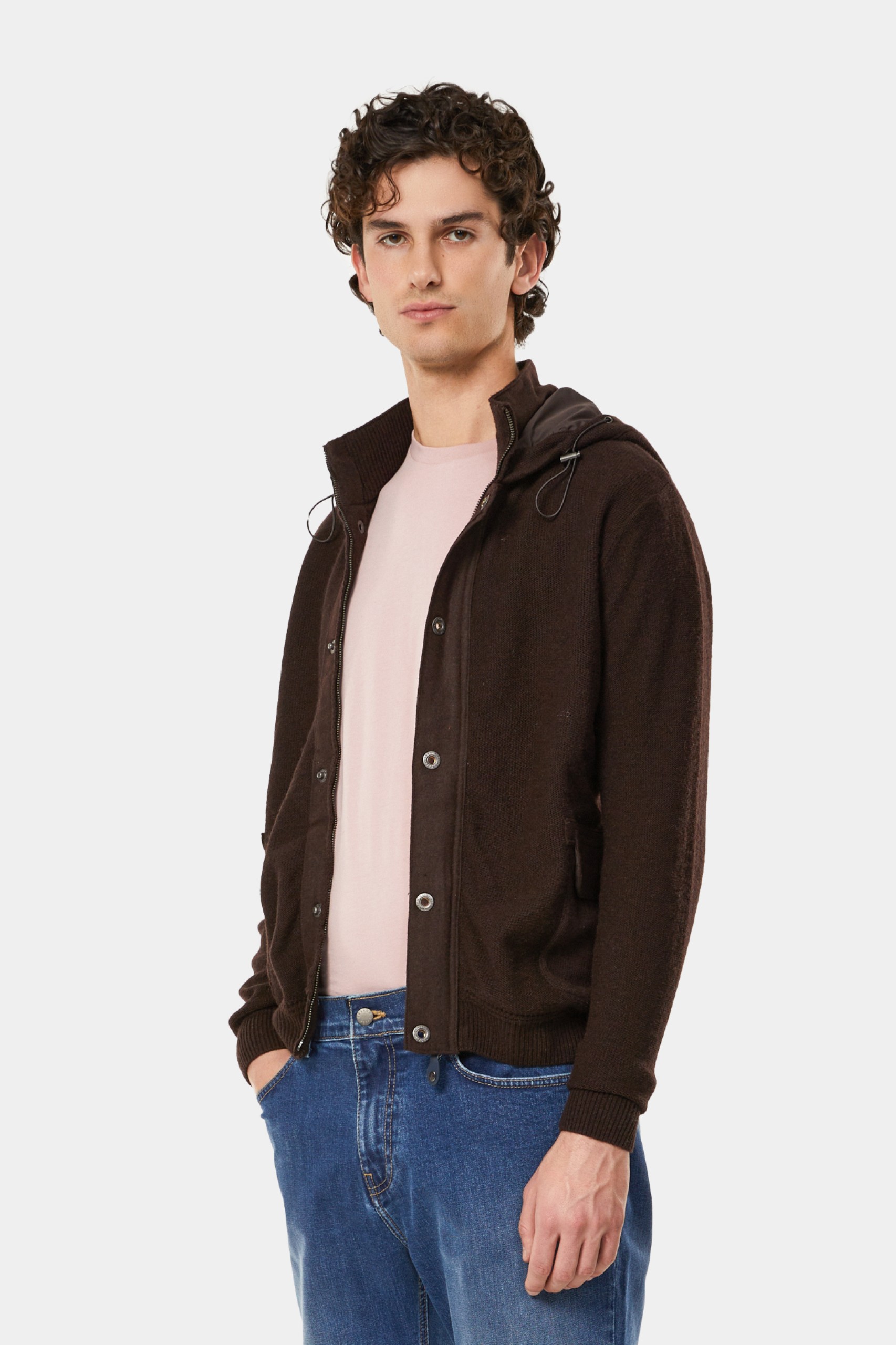 Chaqueta con capucha