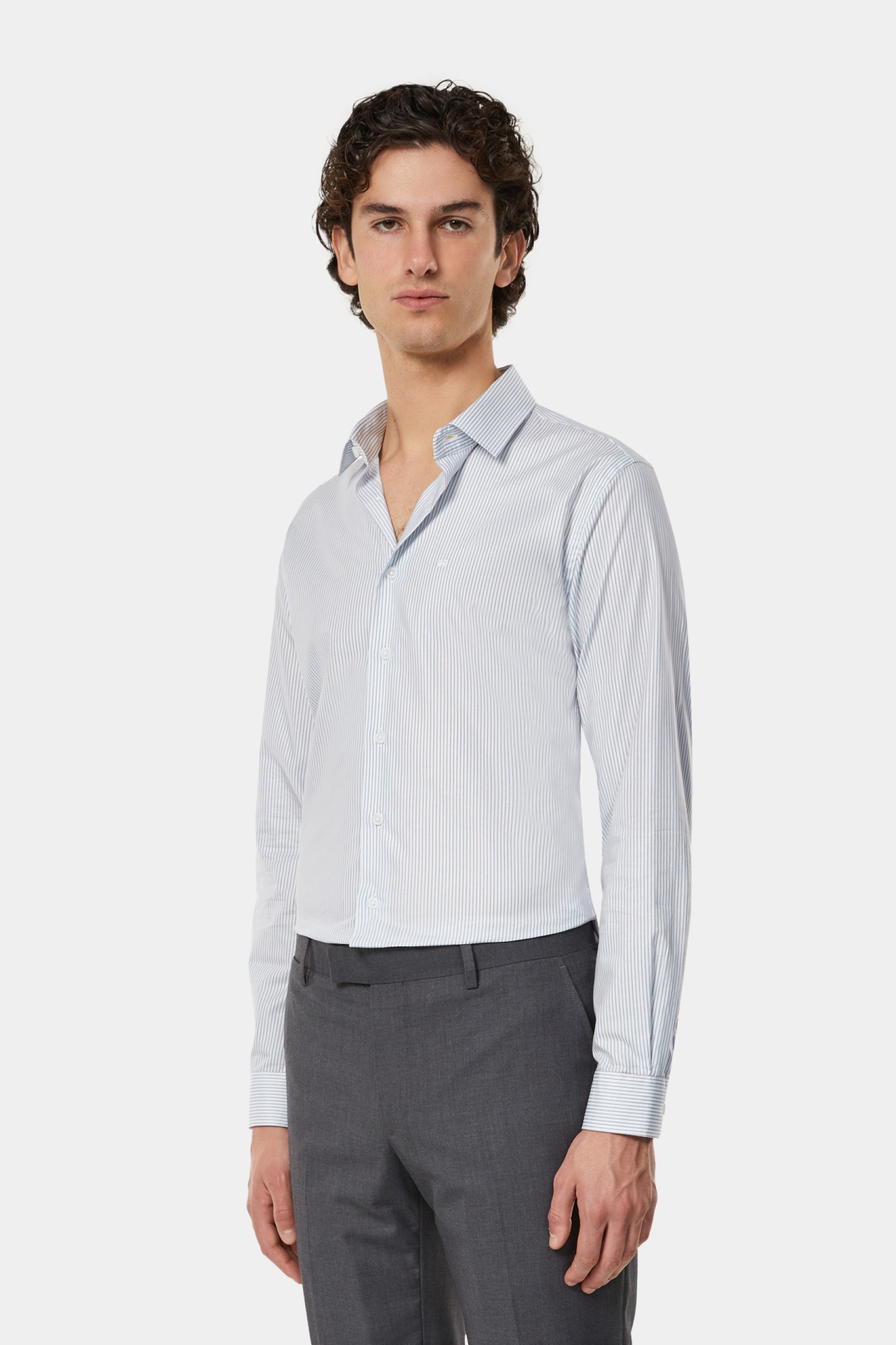 Camisa slim fit clásica