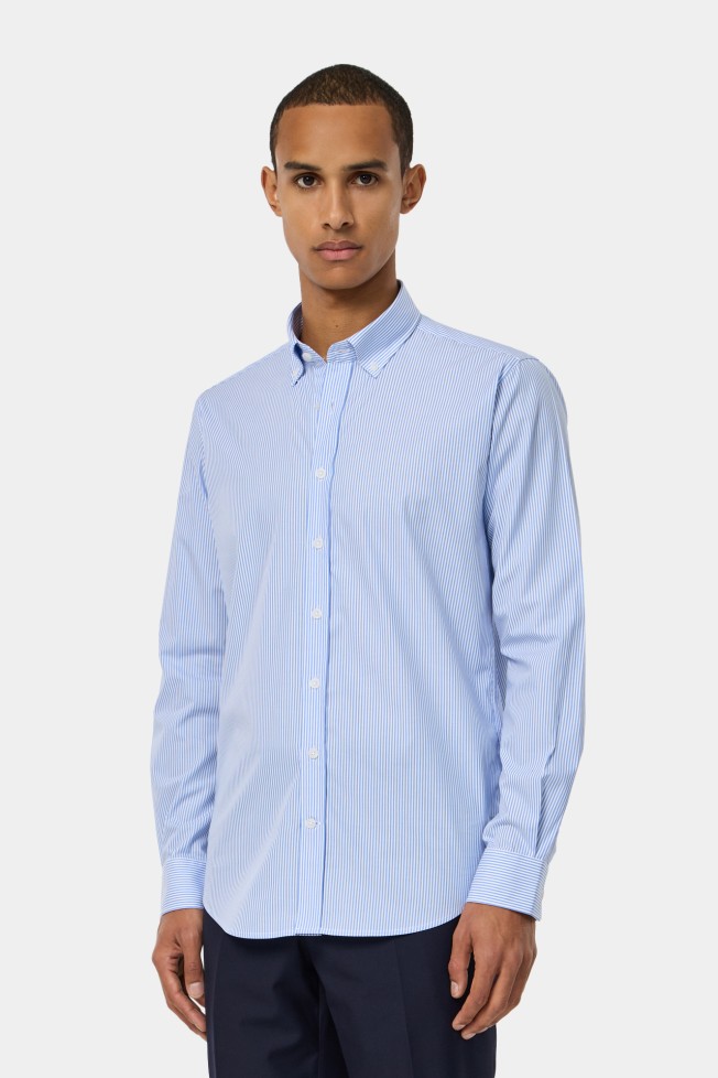 Camisa slim fit às riscas Camisa slim fit às riscas