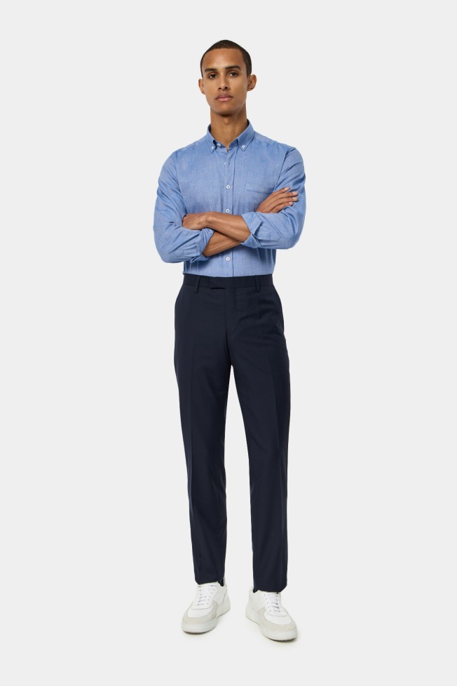 Calça clássica slim fit Calça clássica slim fit