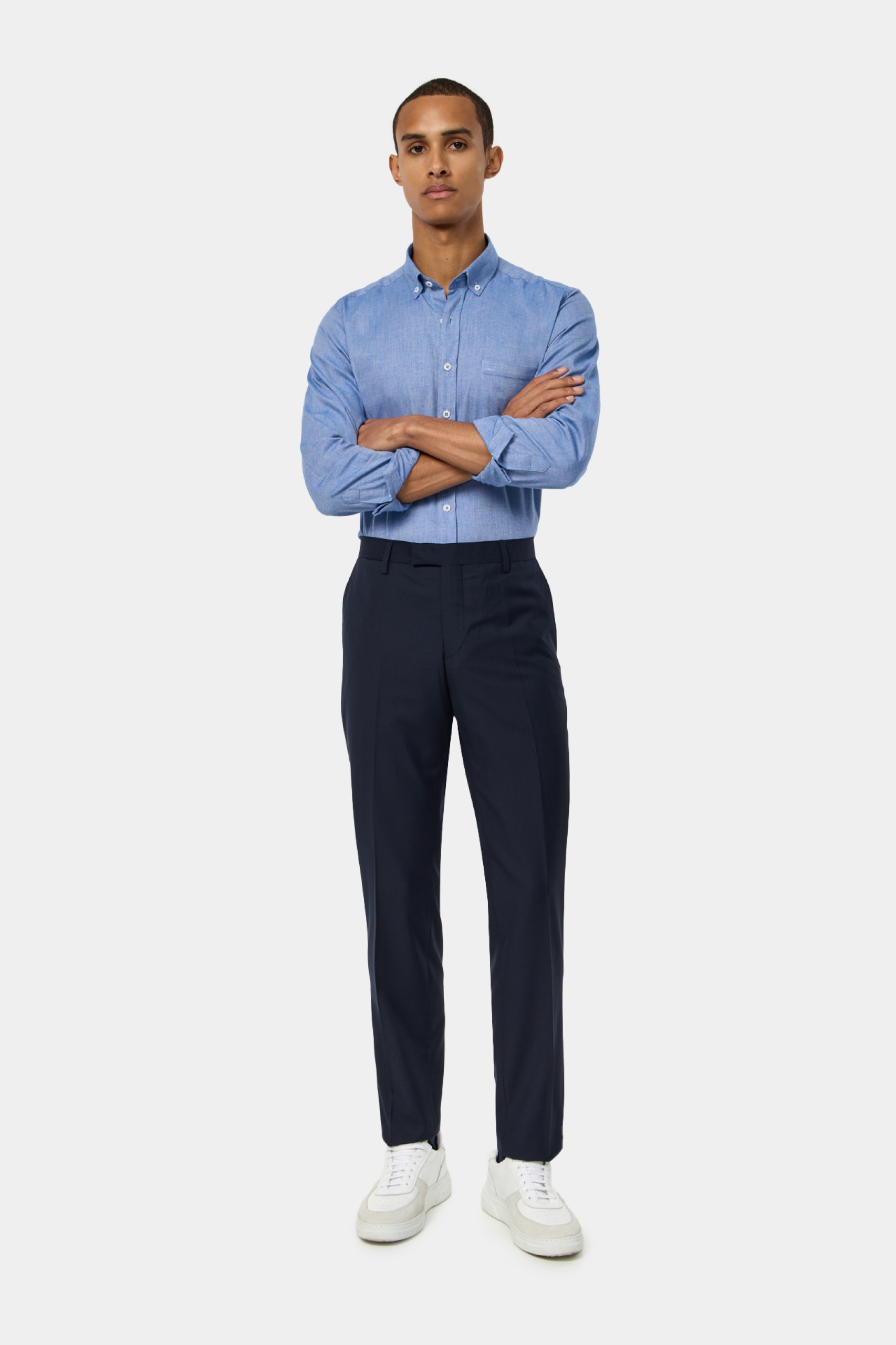 Pantalón slim fit clásico
