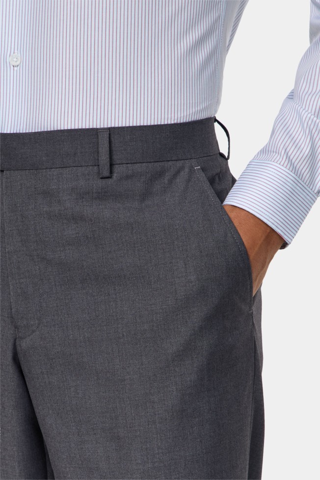 Pantalón clásico regular fit Pantalón clásico regular fit