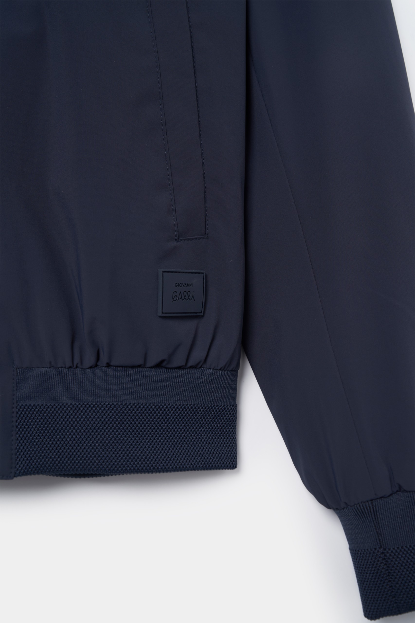 Bomber repelente al agua